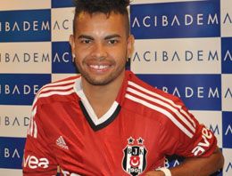 Drogba ve Sneijder'e meydan okudu!