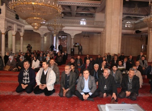 Umre bir seyahat değil ibadettir