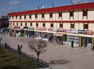 Karatay'da tanıtım tabelaları değişiyor