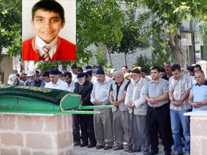 Yaşam savaşını kaybetti