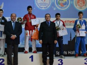 Şamdan Avrupa Şampiyonu