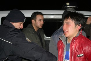 Polise yakalanınca gözyaşlarını tutamadı