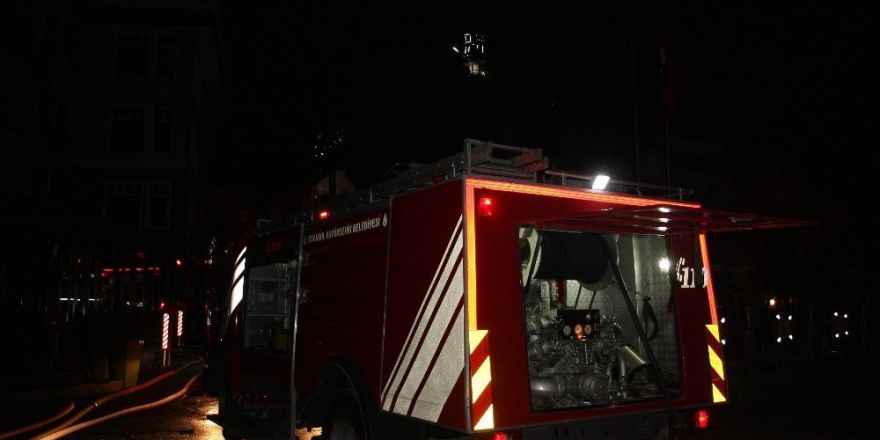 Bakırköy’de balık restoranında yangın