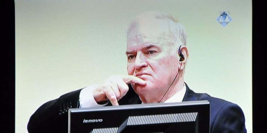 'Bosna Kasabı' Ratko Mladic'e müebbet hapis cezası
