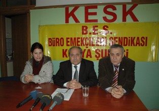 Büro Emekçileri 'insanca yaşam' istiyor