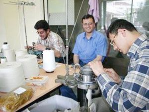 Üretimde engel tanımıyorlar