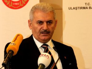 Bakan Yıldırım'dan kıyafet tartışmalarına tepki geldi