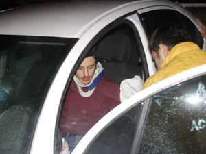 Otomobil duvara çarptı: 1 yaralı