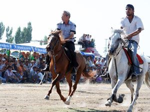 Beyşehir’de rahvan at yarışları yapıldı