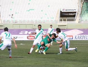 Anadolu Selçukluspor  fırsat tepti