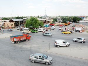 Kavşak değil labirent