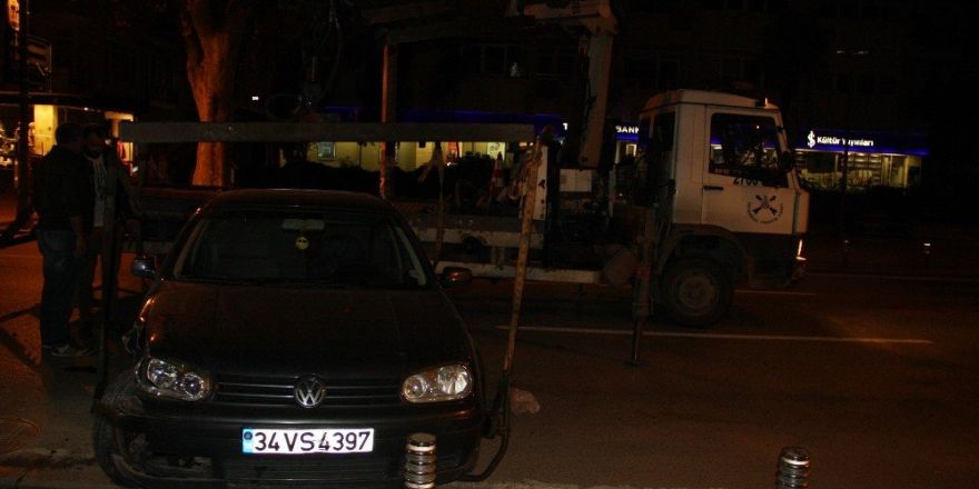 Bağdat Caddesinde kaza: 1 ölü, 1 ağır yaralı