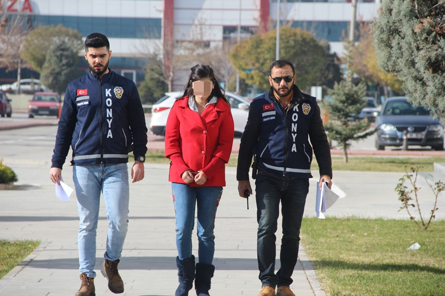 Sevgilisini bıçaklayarak öldüren kadın tutuklandı