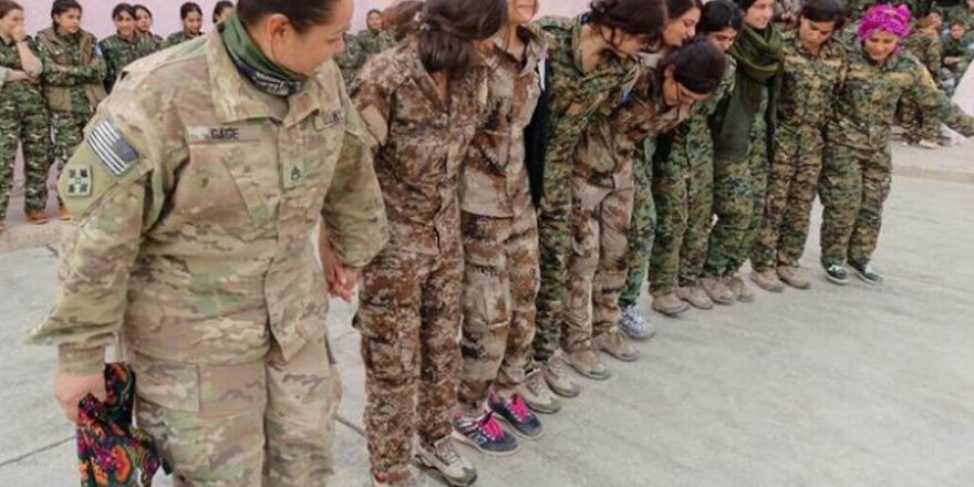 ABD’li asker YPG’lilerle halay çekti