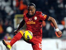Drogba şutuyla adam sakatlıyordu