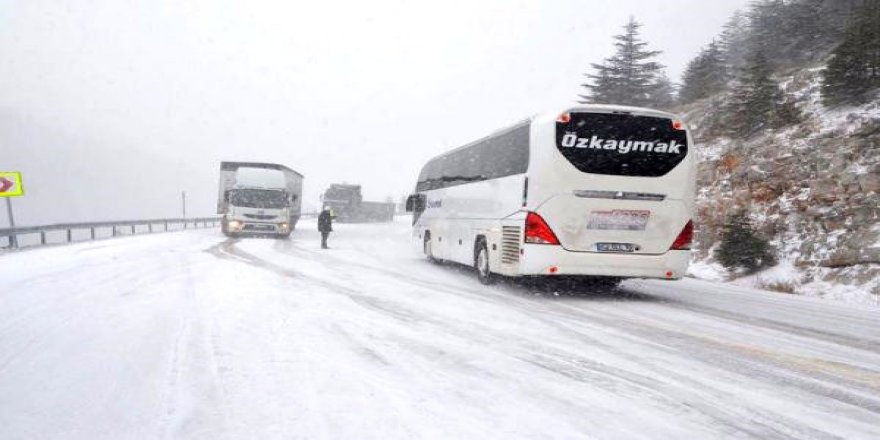 Alacabel'de kar yağışı ve tipi