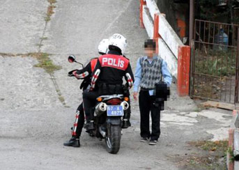 Okul çevresinde dolaşanlara ceza