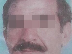 Kocasını sopayla dövdü