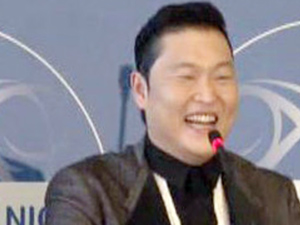 PSY’yi güldüren hata!