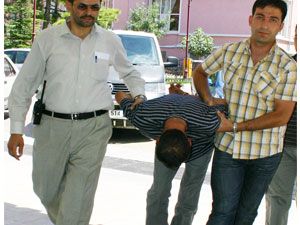 Birlikte yaşadığı kadını bıçaklayan kişi adliyede