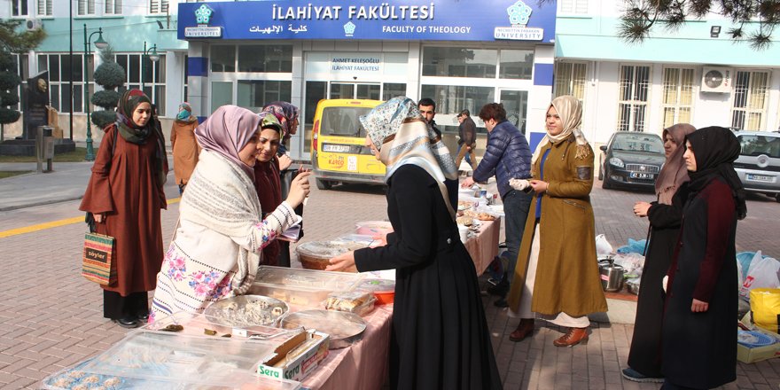 "Güzide Gençlik"ten Arakan'a yardım kermesi