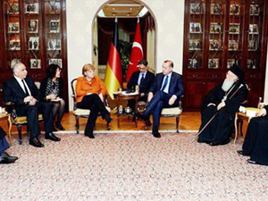 Merkel'in ziyaretinde soğuk rüzgar estiren şikayet