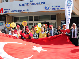 Maliye çalışanlarından iş bırakma eylemi