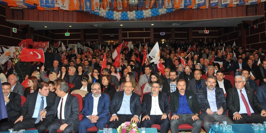 AK Parti Akşehir’de yeni başkan Çardakoğlu