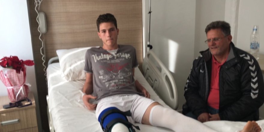 Çapraz bağı yırtılan genç futbolcu ameliyat oldu
