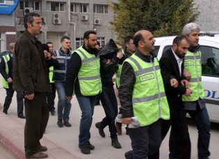 Kasa görüncü dayanamyor soyuyormuş