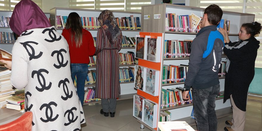 Karatay Halk Kütüphanesi’ne yoğun ilgi