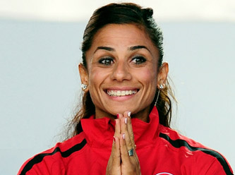 Nevin Yanıt yine rekor kırdı