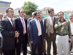 Ak-Parti’den hal esnafına ziyaret