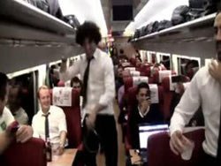 Arda Turan'dan Gangnam Style şovu