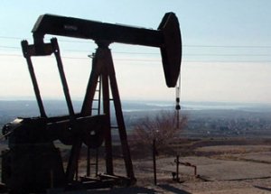 Petrol bölgesi PYD'nin eline geçti