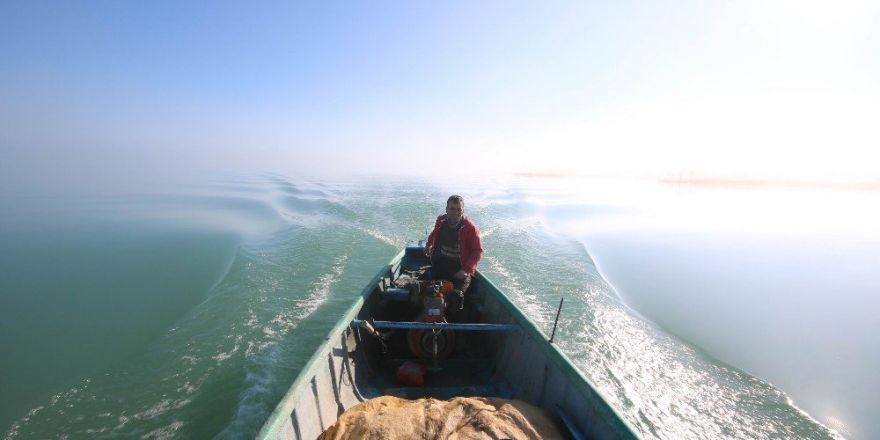 Beyşehir Gölü’nde sis balıkçılığı olumsuz etkiliyor