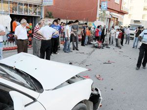 Otomobil motosikletle çarpıştı: 1 kişi yaralandı