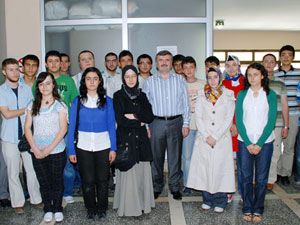 ÖSS ve SBS’de başarılı olan öğrenciler ödüllendirildi