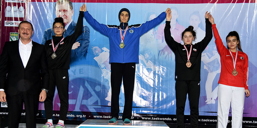 Selçuku Belediyespor’dan taekwondo’da altın madalya
