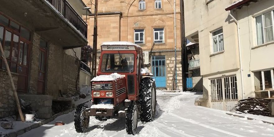 Beyşehir’de karla mücadele çalışmaları