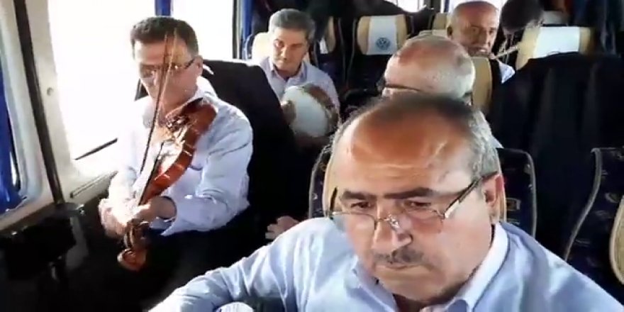 Bozkır Kaşık Ekibi'nden midibüs şov!