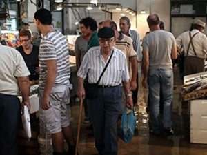 Yunanistan'da ölenler, doğanlardan fazla