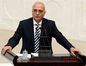 Elitaş'tan, Esad'la görüşen CHP'lilere tepki