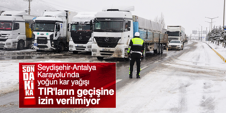 Konya- Antalya karayolunda trafiğe kar engeli