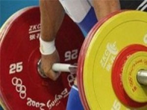 Halterde bir skandal daha