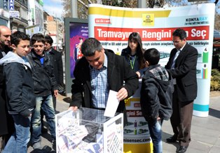 Konyalılar tramvayların rengini seçiyor