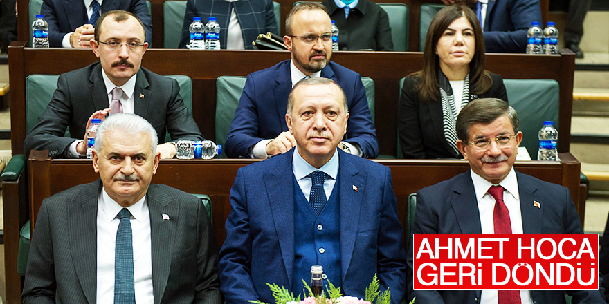 Davutoğlu geri döndü, Erdoğan’ın yanına oturdu