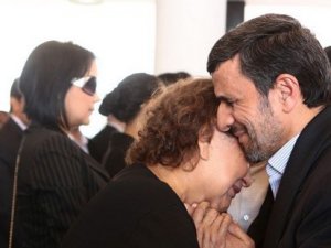 İran'dan Ahmedinejad fotoğrafı yorumu: Dinini öğren