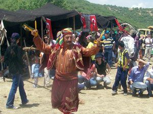 Sarıkeçililer, Göç Kervanı Şöleni’nde buluştu