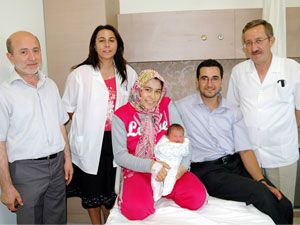 Farabi’de doğan ilk bebeğe ‘Ali Farabi’ ismi verildi
